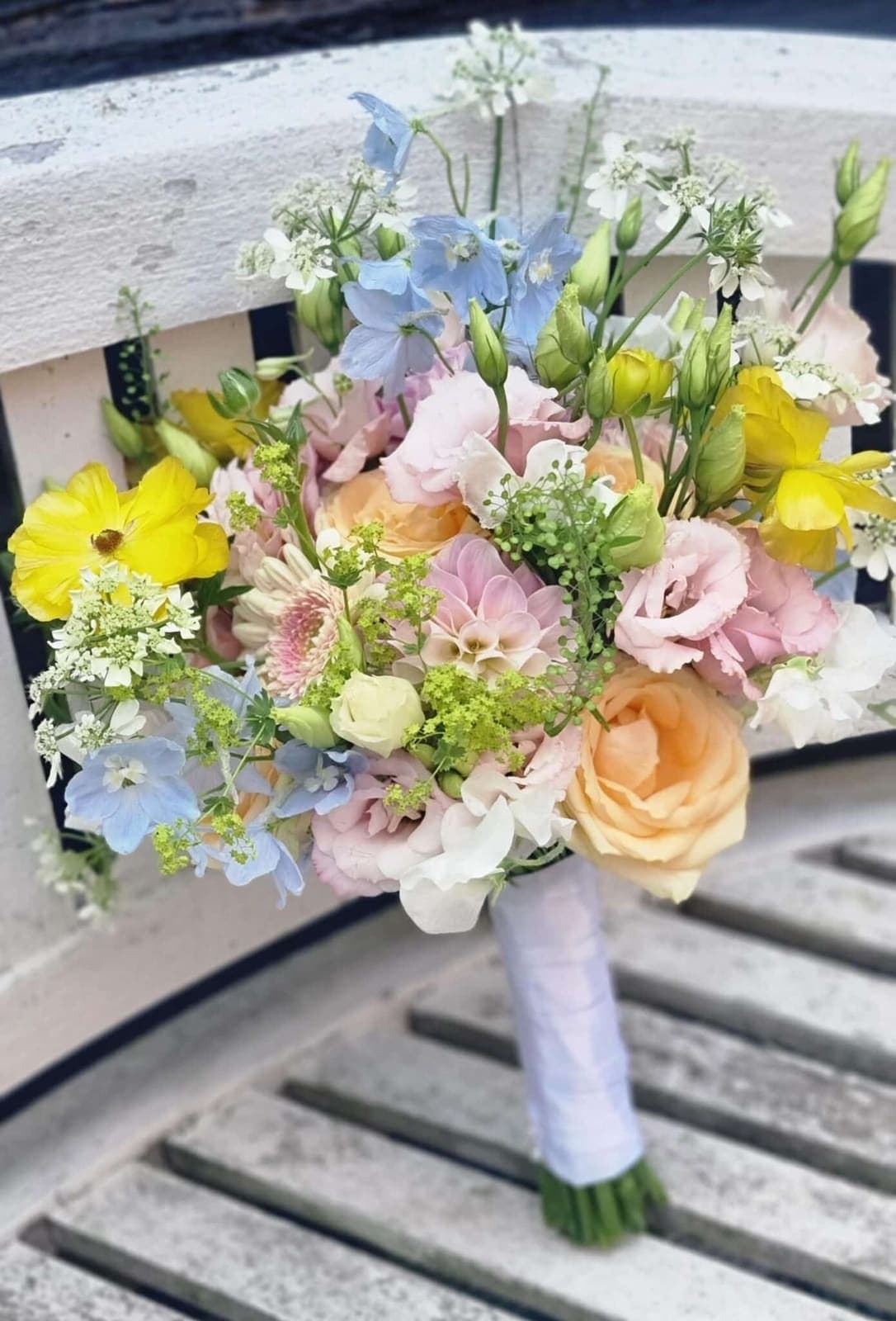 Brudebuket „Pastel bloom“ fra Miss Liss Blomster