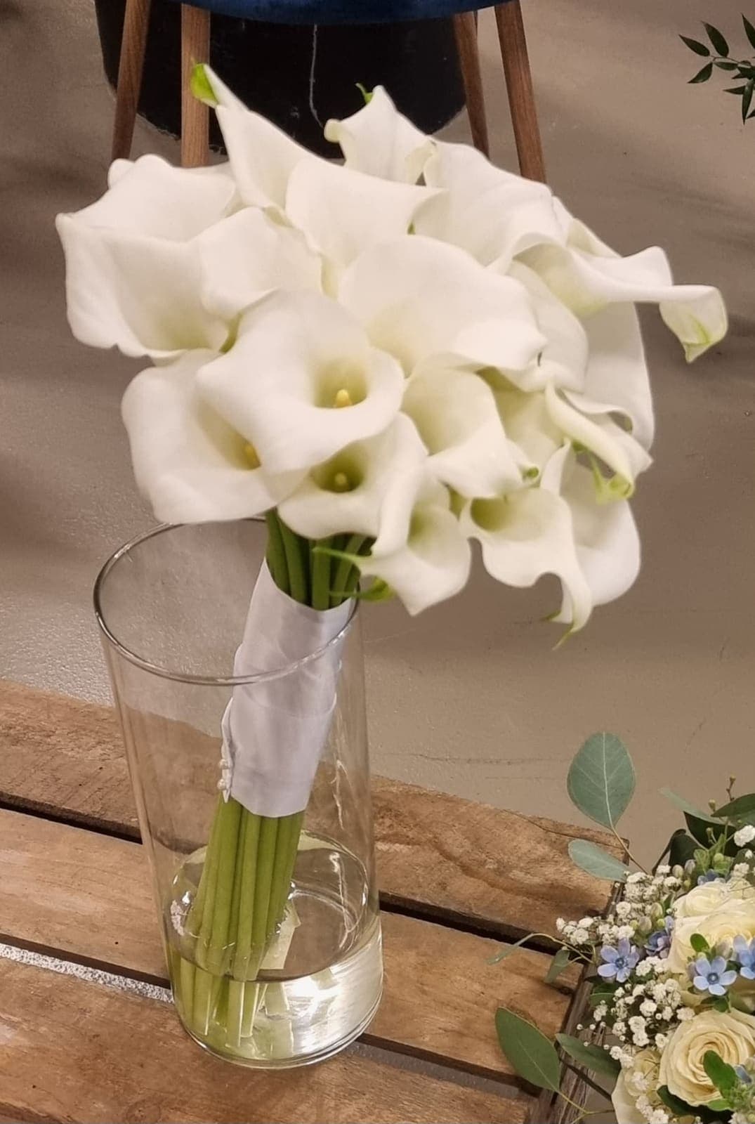 Brudebuket „Eleganza“ fra Miss Liss Blomster