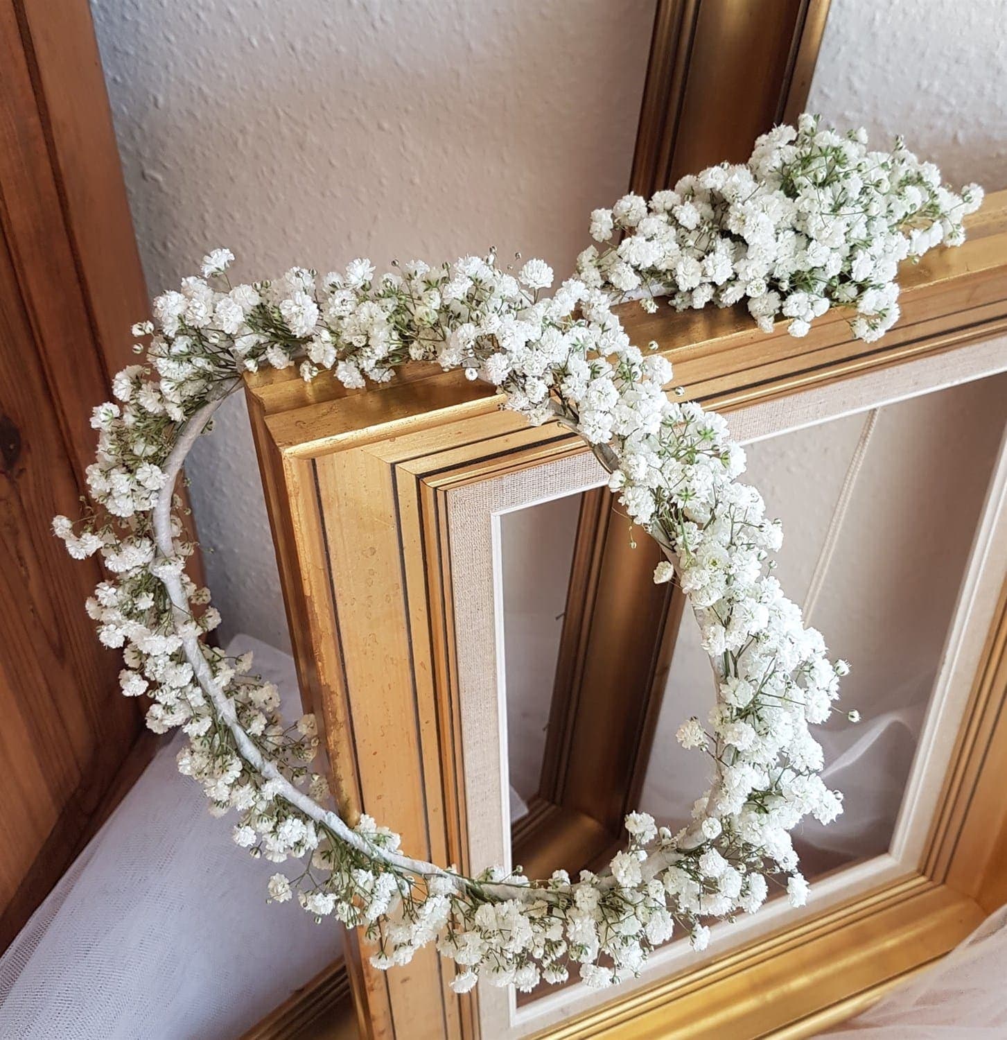 Hårpynt med friske blomster til bruden fra Miss Liss Blomster – billede 30