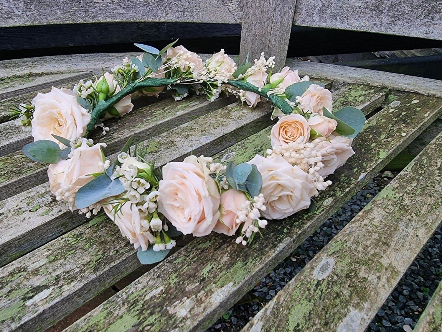 Hårpynt med friske blomster til bruden fra Miss Liss Blomster – billede 35
