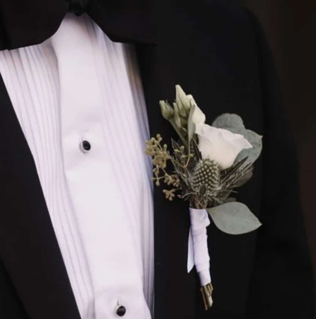 Knaphulsblomst fra Miss Liss Blomster – billede 7