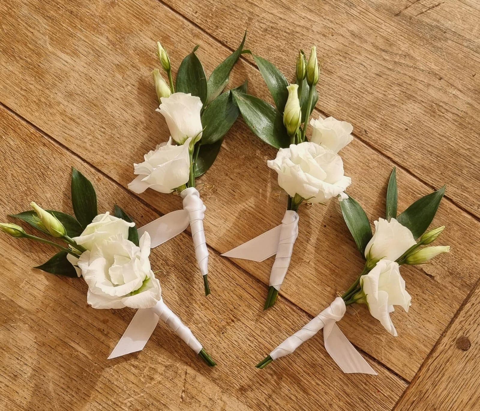 Knaphulsblomst fra Miss Liss Blomster – billede 46