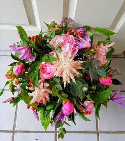 Buket „The secret garden buket“ fra Miss Liss Blomster