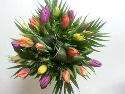 Buket „Tulip palæt buket“ fra Miss Liss Blomster