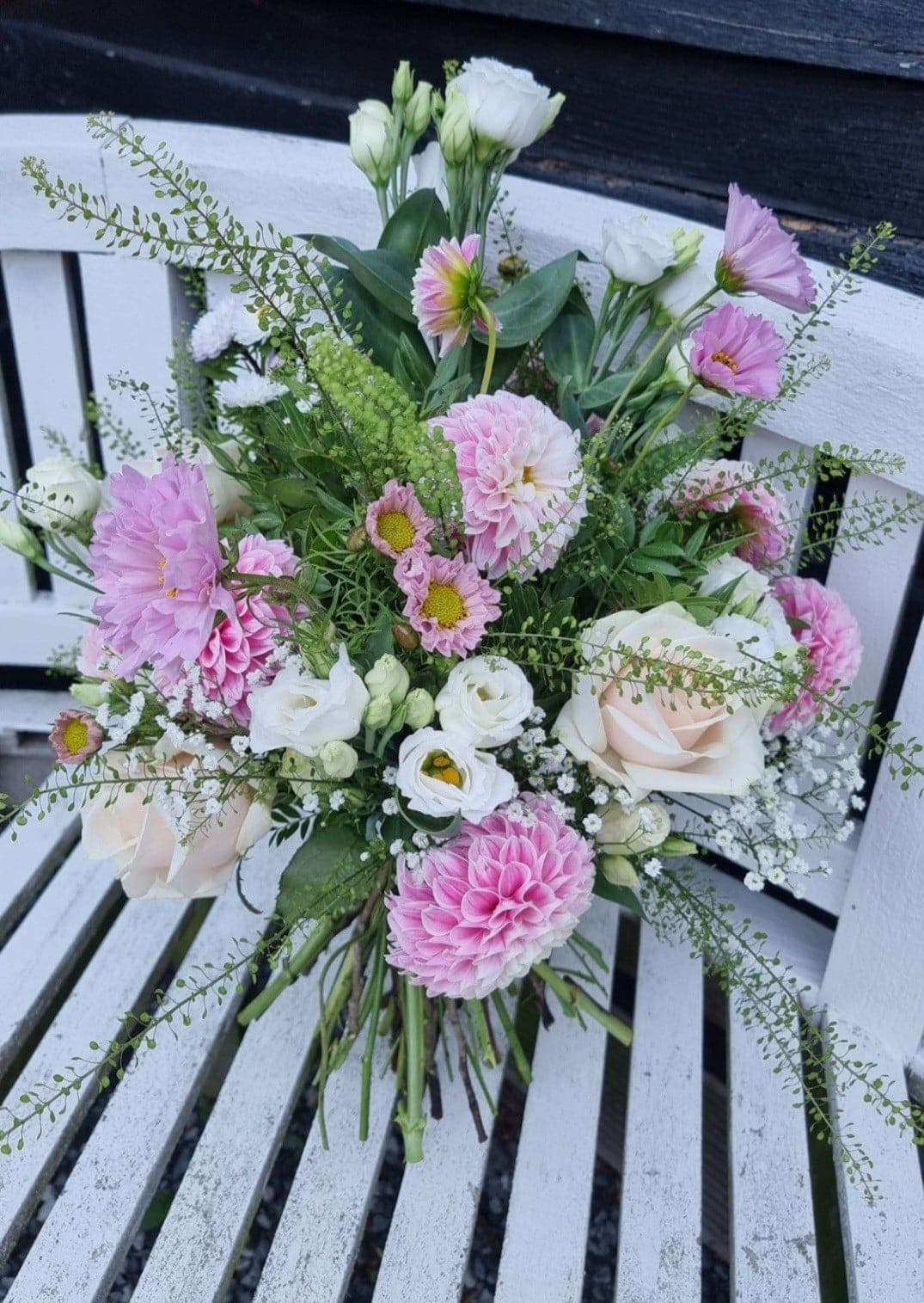 Buket „Sæsonens buket“ fra Miss Liss Blomster